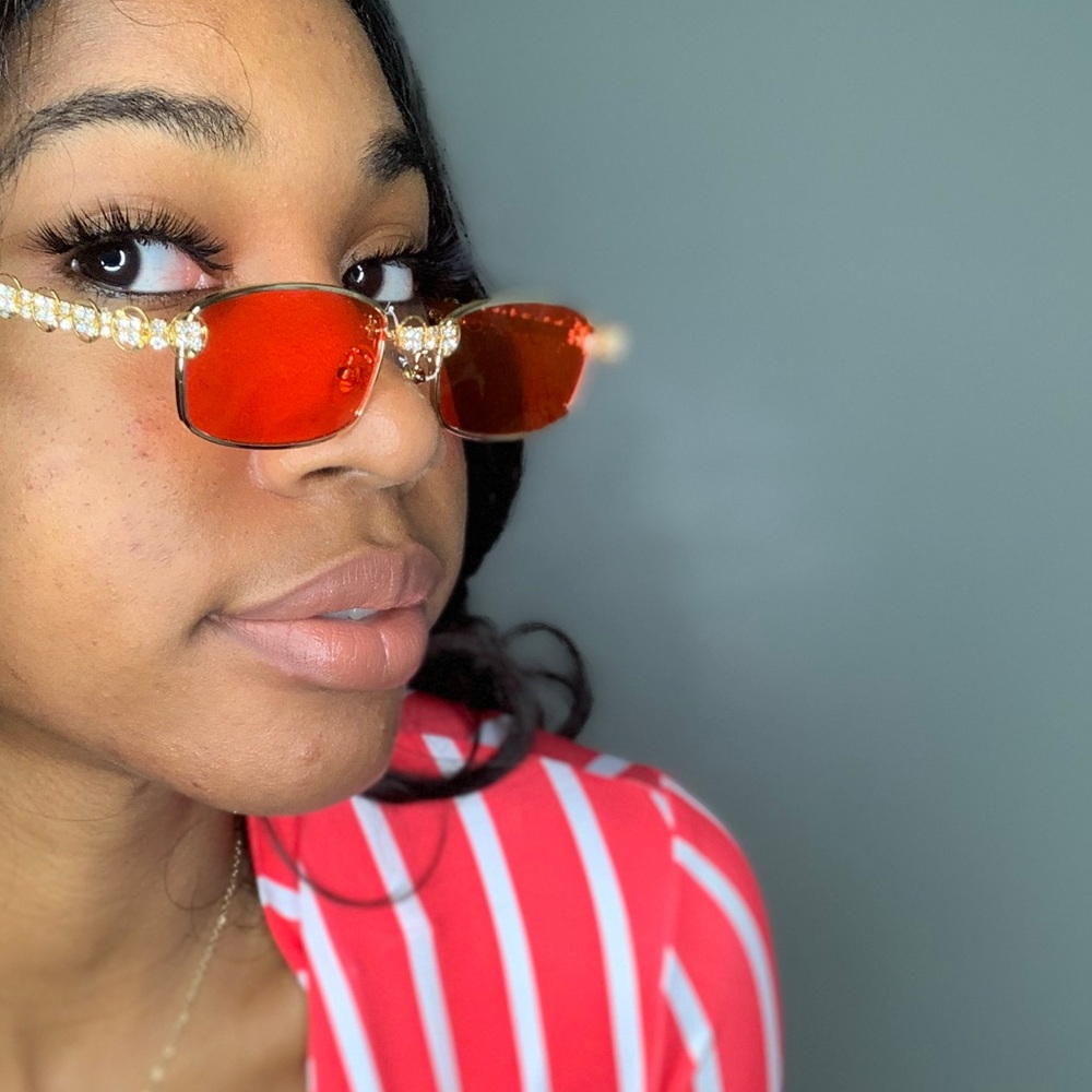 Hot Girl Vintage Sunglasses!!